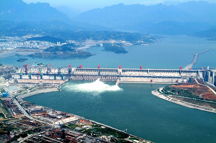 بزرگترین سد جهان به ترتیب + ظرفیت و حجم آب 1 سد سهدره (Three Gorges Dam) – چین