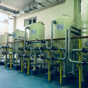 سختی گیر رزینی صنعتی مناسب برای تصفیه آب در کارخانه ها و تاسیسات بزرگ