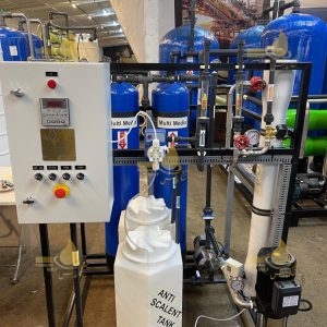 دستگاه تصفیه آب صنعتی با ظرفیت 1 متر مکعب